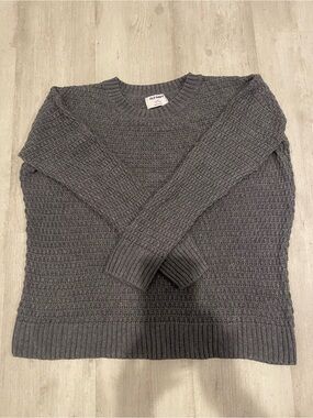 Old Navy Woman’s Charcoal Gray Tunic Sweater